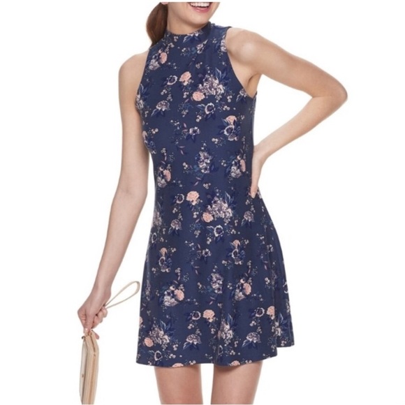 Floral Print Dress - Picture 1 of 8